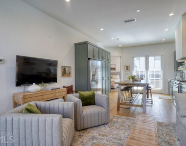 160 Glasgow Lane - Photo Thumbnail 8
