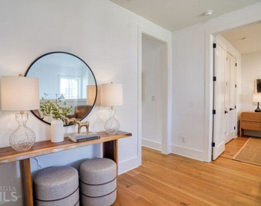 160 Glasgow Lane - Photo Thumbnail 15