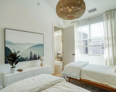 160 Glasgow Lane - Photo Thumbnail 20