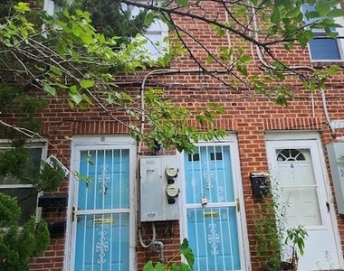1422 W Street Se - Photo Thumbnail 1