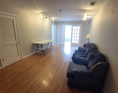 929 Morreene Road - Photo Thumbnail 2