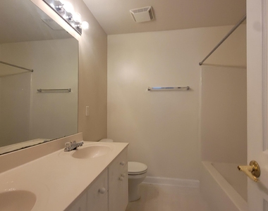 929 Morreene Road - Photo Thumbnail 6