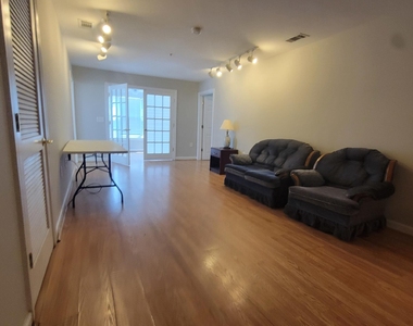 929 Morreene Road - Photo Thumbnail 3