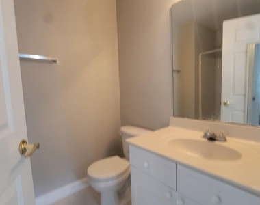 929 Morreene Road - Photo Thumbnail 13