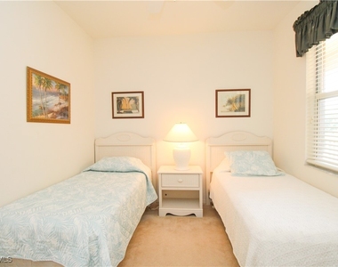 3820 Sawgrass Way - Photo Thumbnail 7