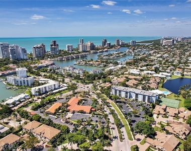 555 Park Shore Drive - Photo Thumbnail 31