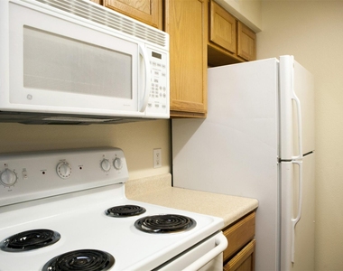 910 North Frio Street - Photo Thumbnail 12