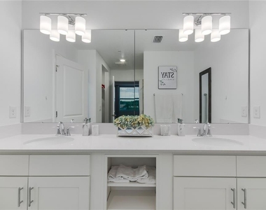 3191 Paradox Circle - Photo Thumbnail 9