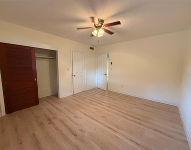215 S West Shore Boulevard - Photo Thumbnail 15