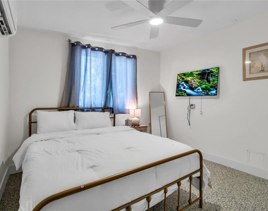 6979 Longboat Drive S - Photo Thumbnail 25