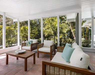 6979 Longboat Drive S - Photo Thumbnail 15