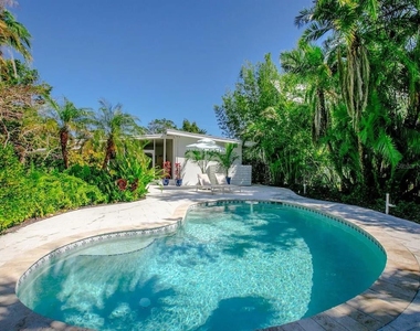 6979 Longboat Drive S - Photo Thumbnail 19