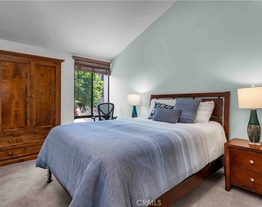 420 Palos Verdes Boulevard - Photo Thumbnail 20