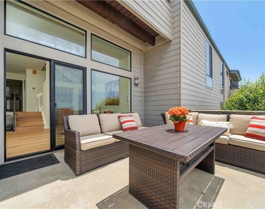 420 Palos Verdes Boulevard - Photo Thumbnail 15
