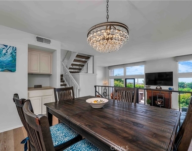 420 Palos Verdes Boulevard - Photo Thumbnail 9