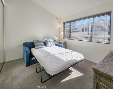 420 Palos Verdes Boulevard - Photo Thumbnail 24