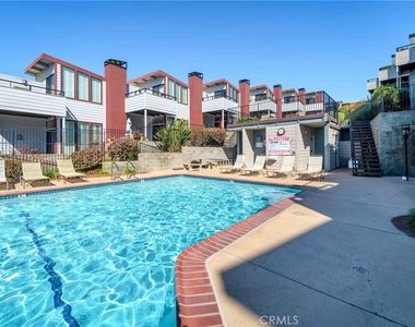 420 Palos Verdes Boulevard - Photo Thumbnail 31