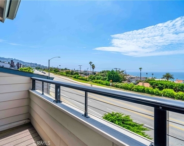 420 Palos Verdes Boulevard - Photo Thumbnail 17