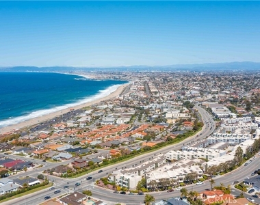 420 Palos Verdes Boulevard - Photo Thumbnail 36