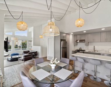 213 17th Street - Photo Thumbnail 23