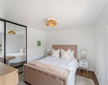 213 17th Street - Photo Thumbnail 11