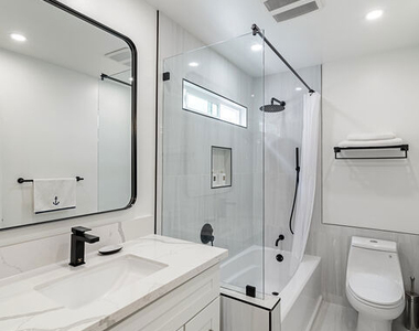 213 17th Street - Photo Thumbnail 19