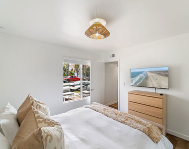 213 17th Street - Photo Thumbnail 13