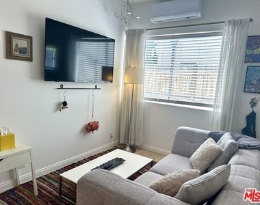 1210 1/2 S Stanley Avenue - Photo Thumbnail 22