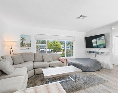 226 Sw 13th Avenue Sw - Photo Thumbnail 5