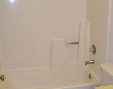 314 Spire Dr - Photo Thumbnail 9