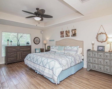 945 Carrick Bend Circle - Photo Thumbnail 7