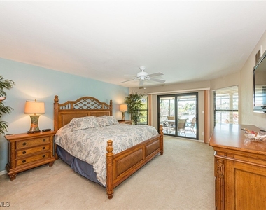 219 Copperfield Court - Photo Thumbnail 9