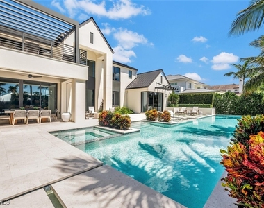 556 17th Avenue S - Photo Thumbnail 45