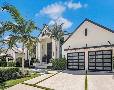 556 17th Avenue S - Photo Thumbnail 1