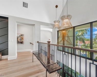 556 17th Avenue S - Photo Thumbnail 35