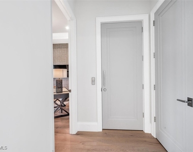 556 17th Avenue S - Photo Thumbnail 26