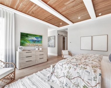 556 17th Avenue S - Photo Thumbnail 20