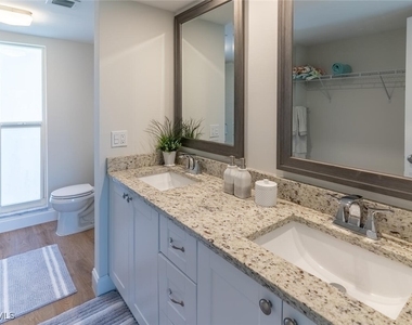 96 Glades Boulevard - Photo Thumbnail 14