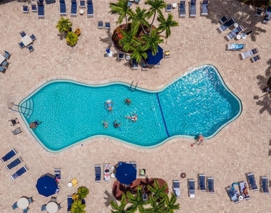 96 Glades Boulevard - Photo Thumbnail 26
