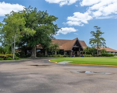 96 Glades Boulevard - Photo Thumbnail 25