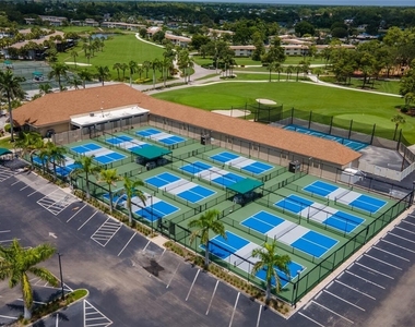 96 Glades Boulevard - Photo Thumbnail 28