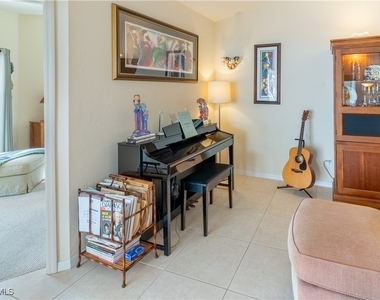 458 Countryside Drive - Photo Thumbnail 16