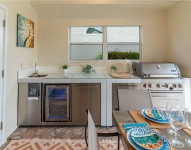 458 Countryside Drive - Photo Thumbnail 33