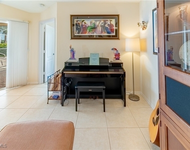 458 Countryside Drive - Photo Thumbnail 17