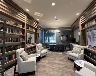 9007 Saint Lucia Drive - Photo Thumbnail 12