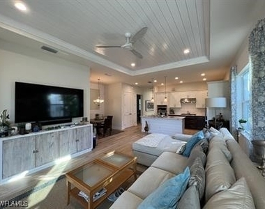 9007 Saint Lucia Drive - Photo Thumbnail 4