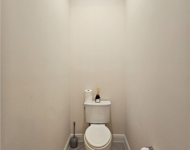 9007 Saint Lucia Drive - Photo Thumbnail 33