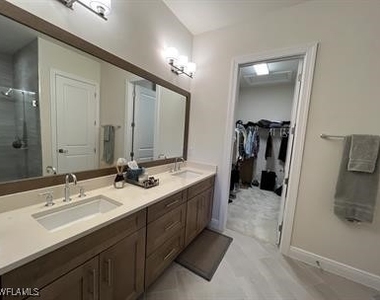 9007 Saint Lucia Drive - Photo Thumbnail 6