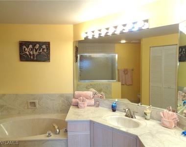 6260 Bellerive Avenue - Photo Thumbnail 24