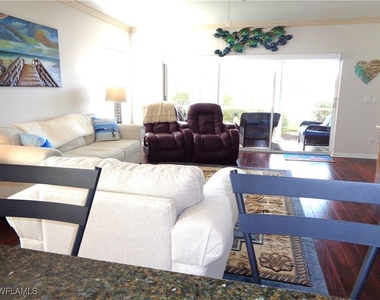 6260 Bellerive Avenue - Photo Thumbnail 8